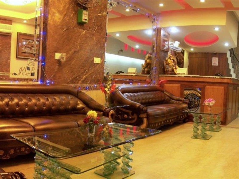 Hotel O Mid Town Delhi Kültér fotó